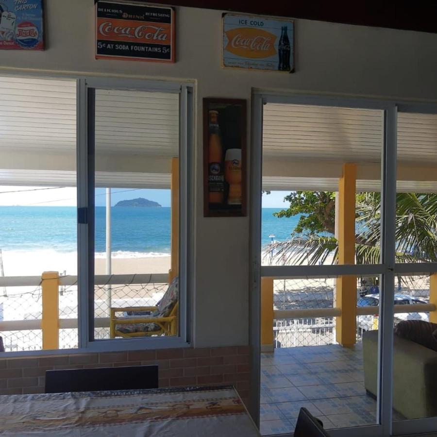 Mansao Ouro Verde Vlc Frente Para O Mar Com Piscina Piçarras Exterior foto